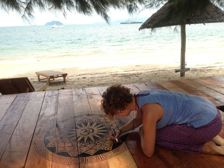 sign painting hand lettering lilian leahy rotterdam thailand sabai sabai beach bungalows mandala yoga